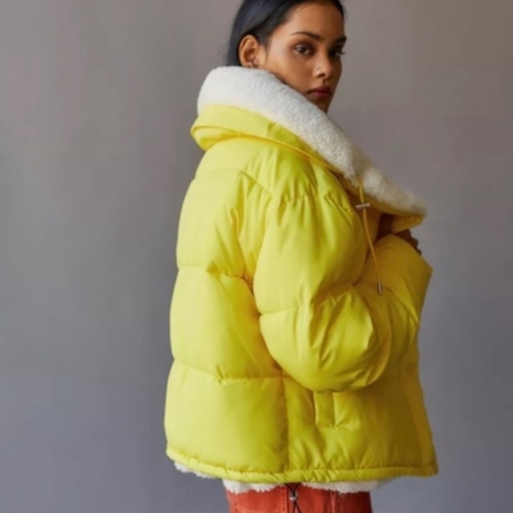 NWT Urban Outfitters Fleece Lined Yellow Puffer Jacket $119 - Picture 14 of 15